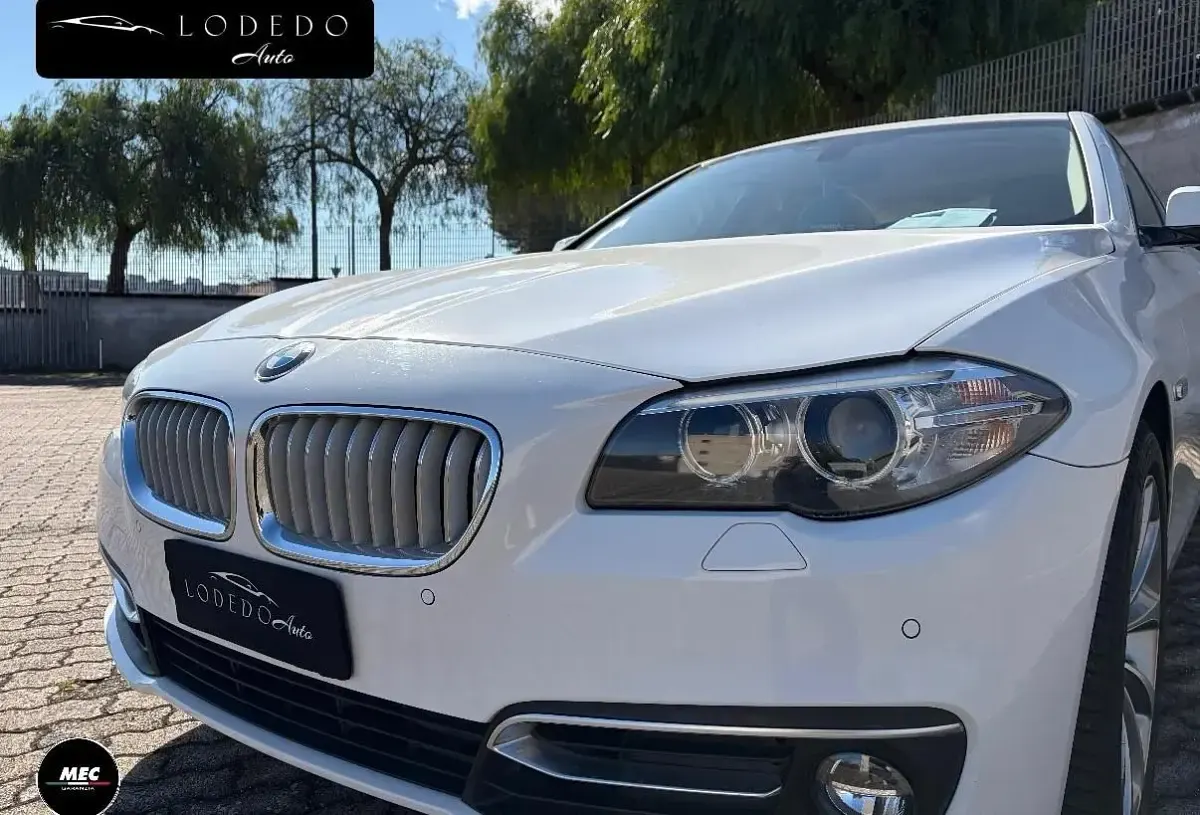 Usata BMW 525 Luxury Line 217 CV (159 kW) 2014 Bianco Station wagon