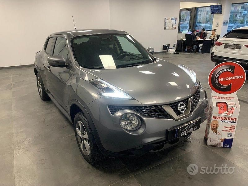 Usata Nissan Juke Acenta 116 CV (85 kW) 2018 Grigio scuro SUV
