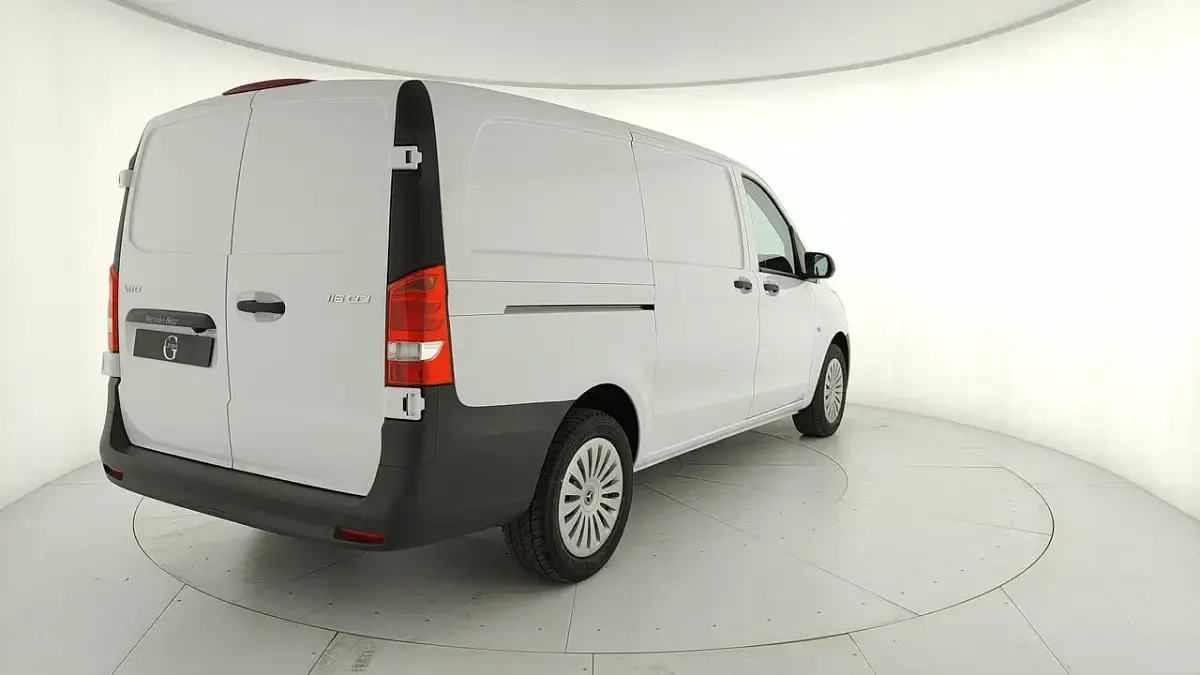 Nuova Mercedes Vito 2026 Bianco Furgone