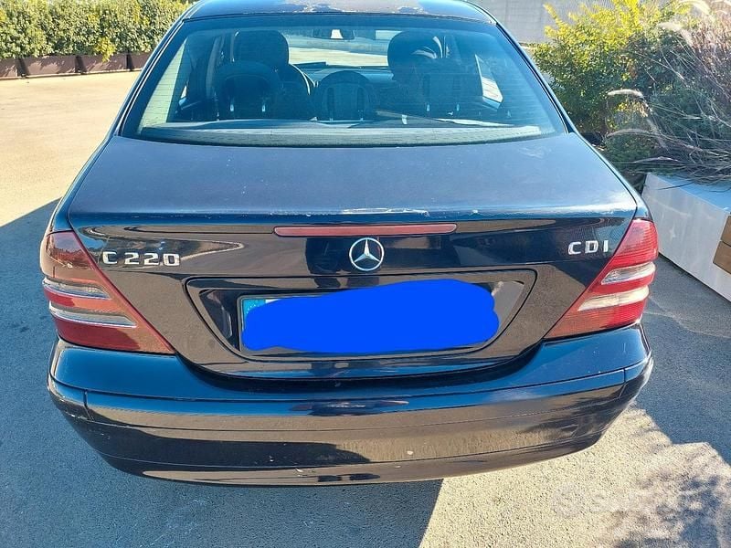 Usata Mercedes C220 150 CV (110 kW) 2005 Berlina