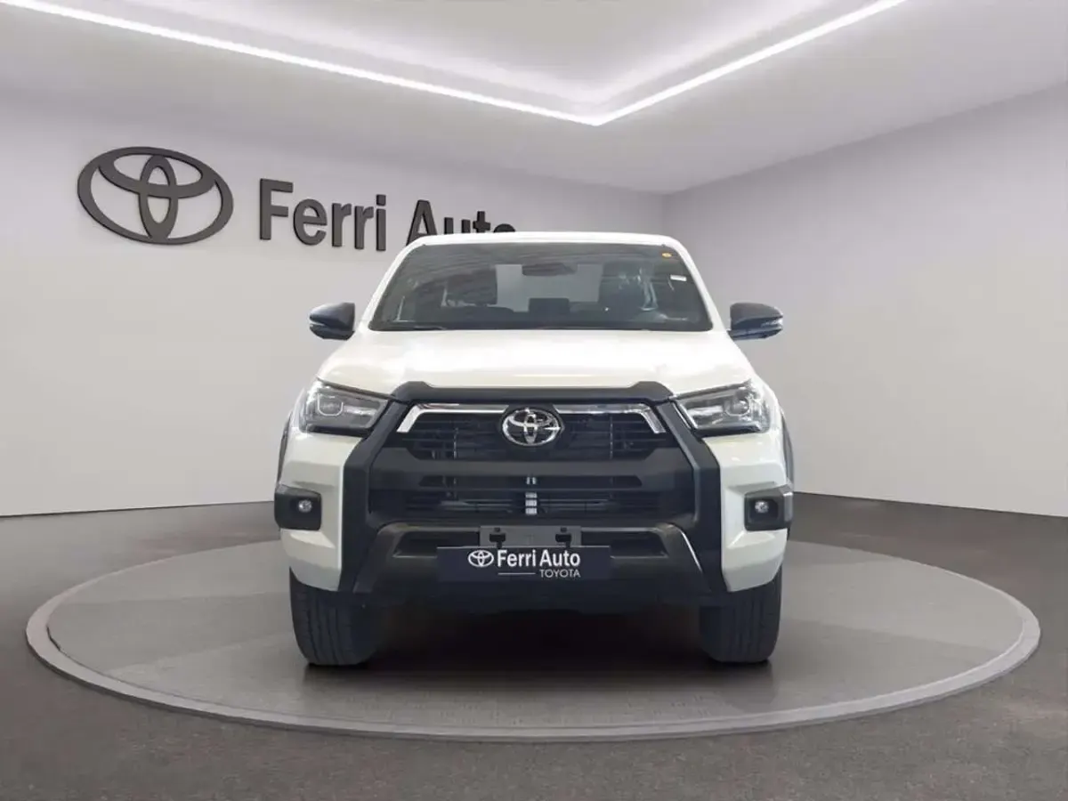 Nuova Toyota HiLux 204 CV (150 kW) 2026 Bianco Pick-up
