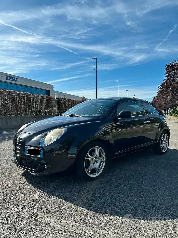 Usata Alfa Romeo MiTo Distinctive 120 CV (88 kW) 2010 Nero Utilitaria