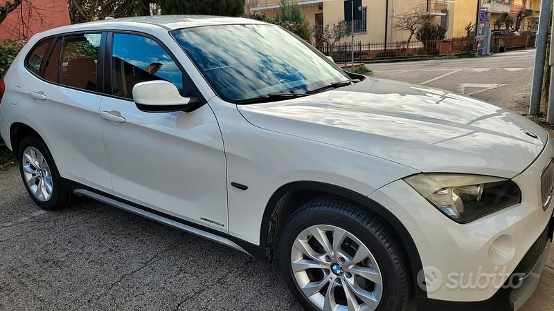 Usata BMW X1 150 CV (110 kW) 2010 Bianco SUV