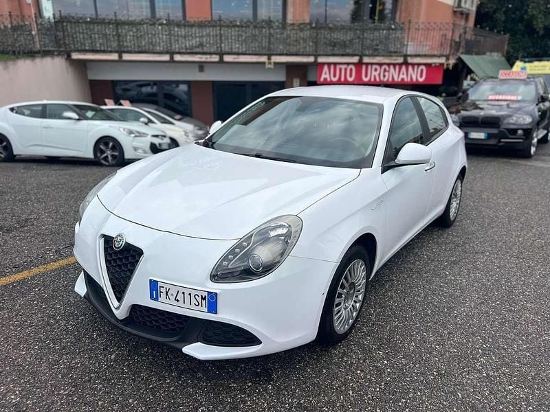 Bianco Usata 2017 Alfa Romeo Giulietta Super Tre volumi | 11.500 € (Ottimo prezzo) - Immagine 1/4