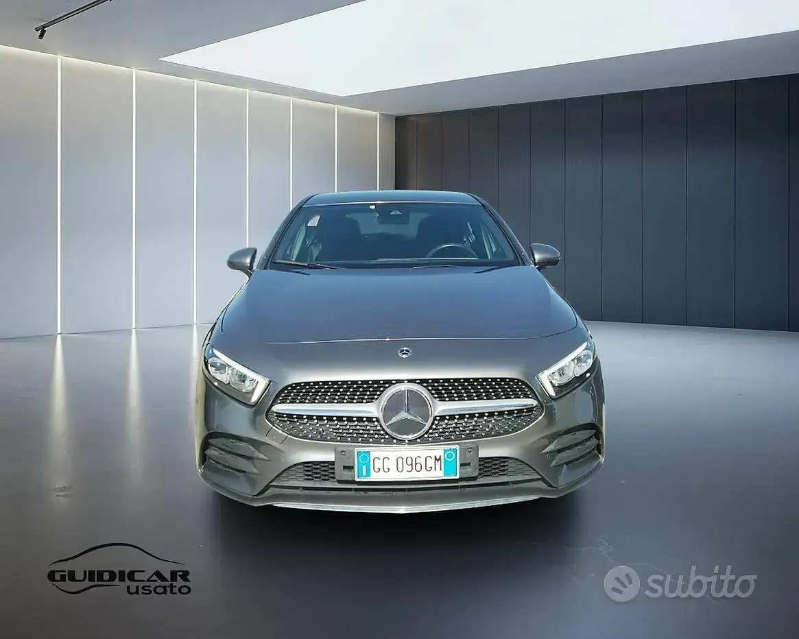 Usata Mercedes A200 Premium 150 CV (110 kW) 2021 Grigio Berlina