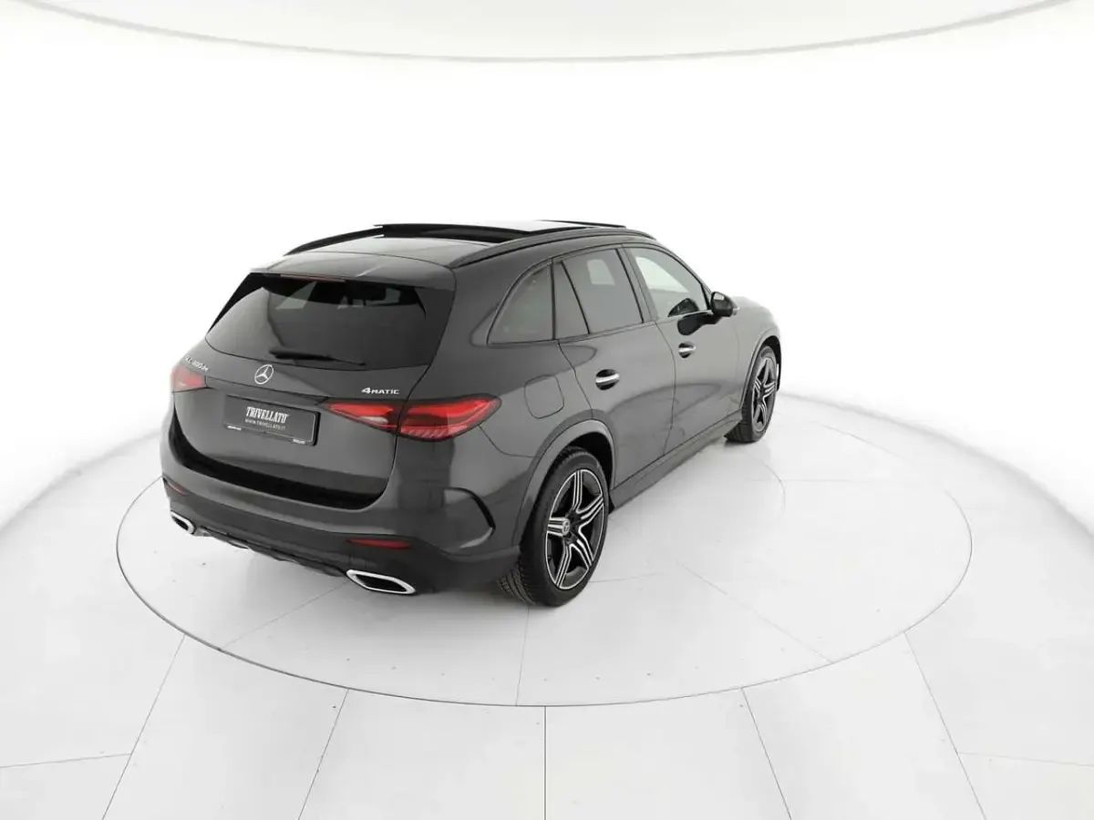Usata Mercedes GLC300 AMG Line Premium Plus 197 CV (144 kW) 2023 Grigio grafite SUV