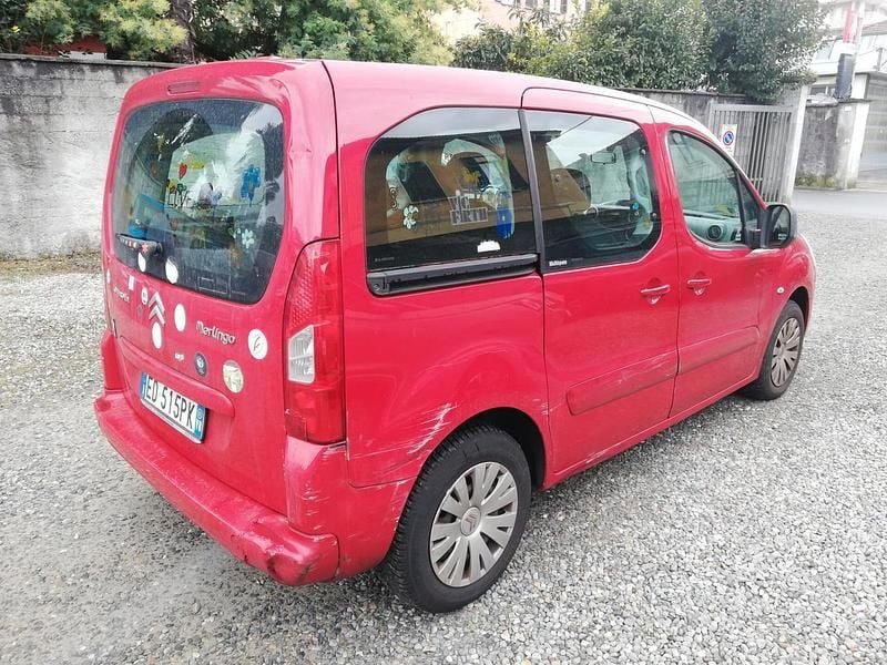 Usata Citroën Berlingo 92 CV (67 kW) 2011 Rosso Monovolume
