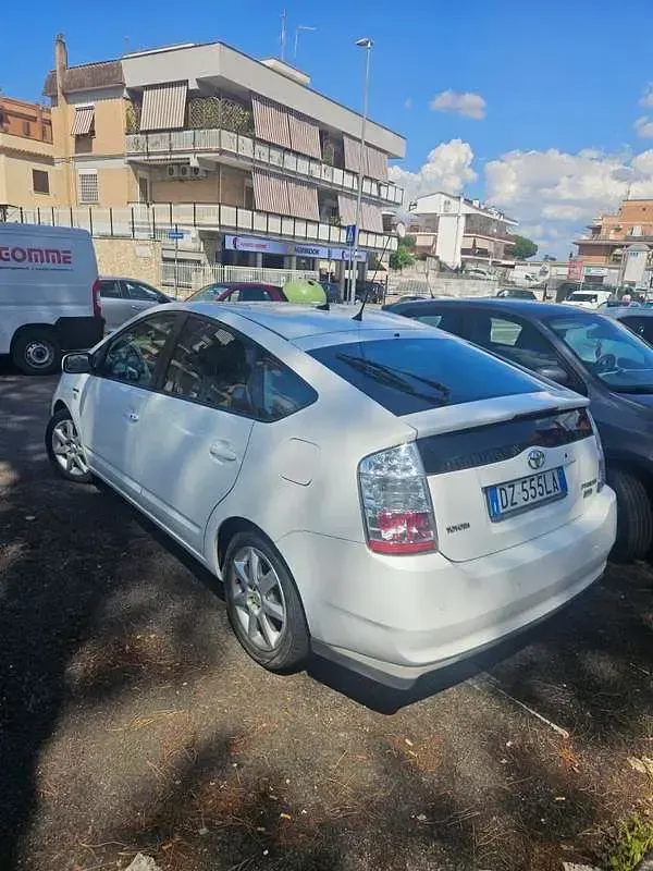 Usata Toyota Prius 72 CV (52 kW) 2010 Utilitaria