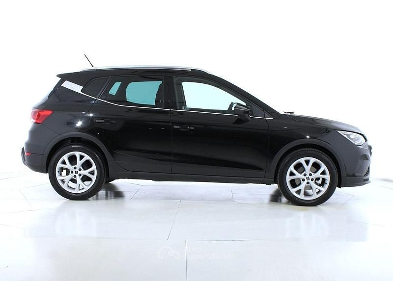 Usado Seat Arona FR 95 CV (69 kW) 2025 Negro SUV