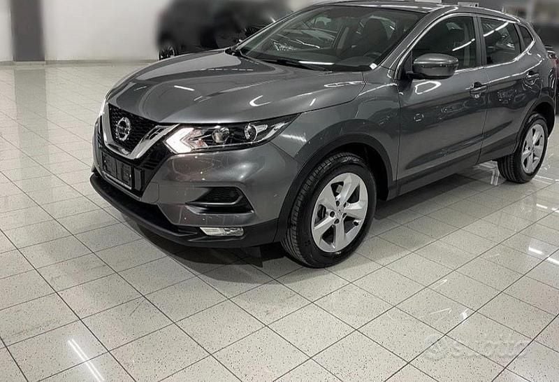 Usata Nissan Qashqai 116 CV (85 kW) 2020 Grigio SUV