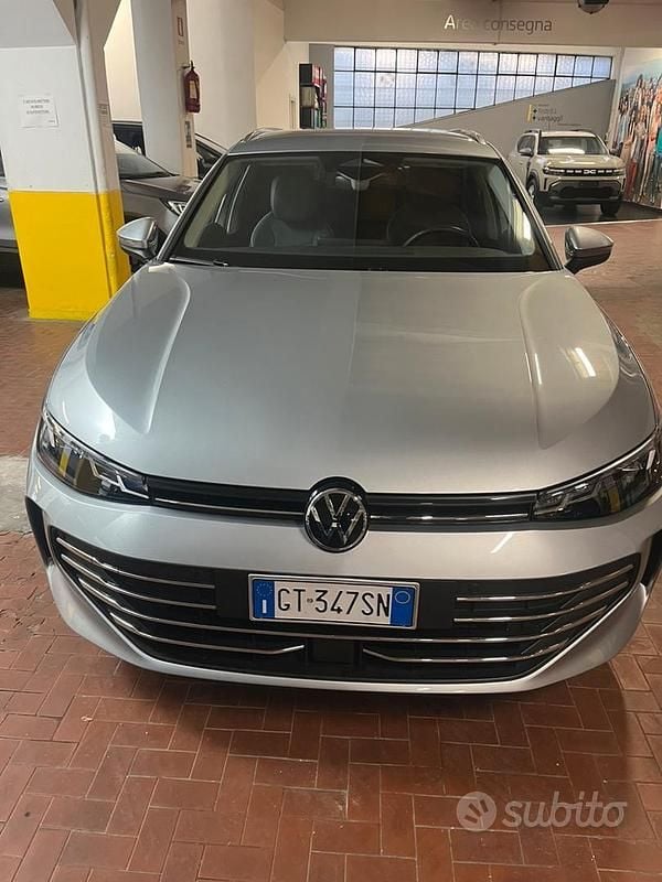 Usata 2024 VW Passat Station wagon | 32.500 € (Super prezzo) - Immagine 1/4