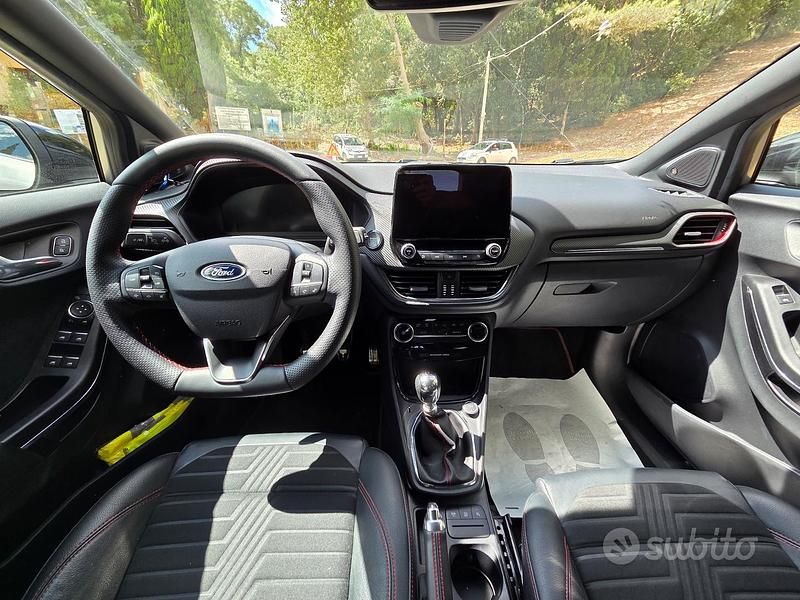 Usata Ford Puma ST-Line X 125 CV (91 kW) 2020 Grigio Berlina