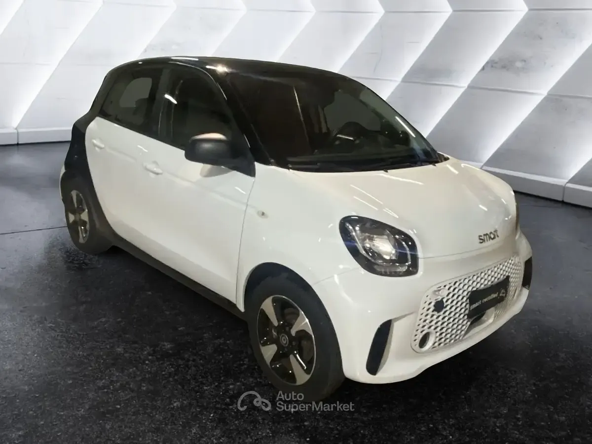 Begagnad Smart ForFour Electric Drive Passion 60 kW (82 HK) 2020 Vit Sedan