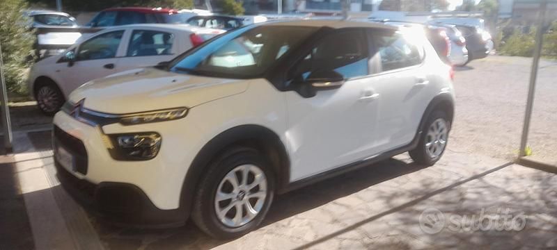 Usata Citroën C3 Shine 102 CV (75 kW) 2022 Bianco Utilitaria