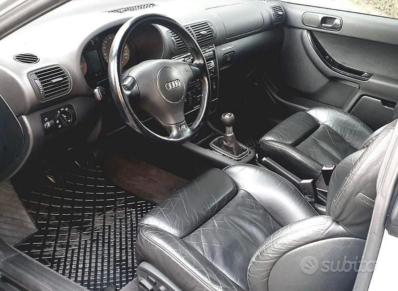 Usata Audi S3 2001 Grigio Utilitaria