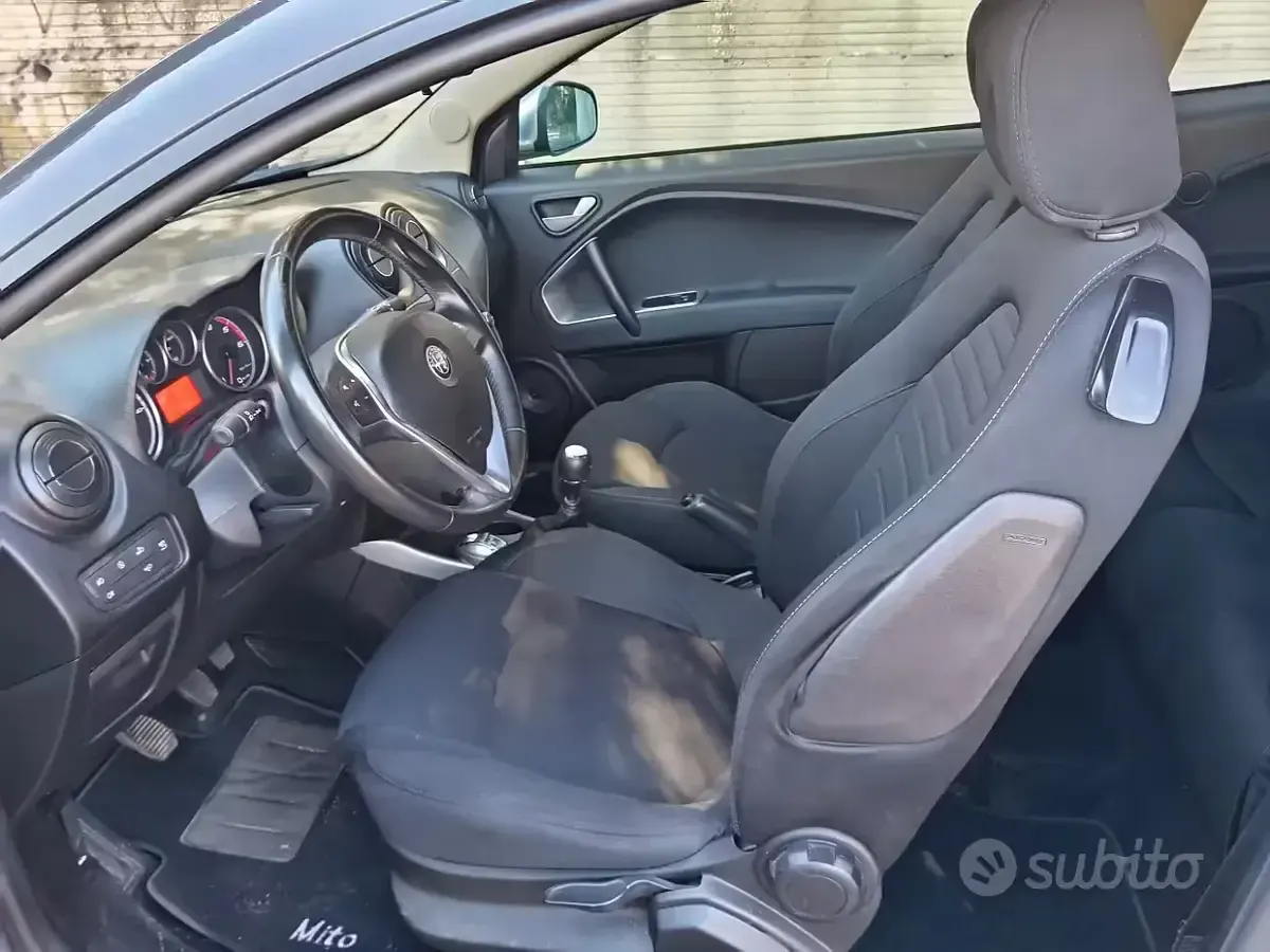 Usata Alfa Romeo MiTo 90 CV (66 kW) 2017 Grigio Utilitaria