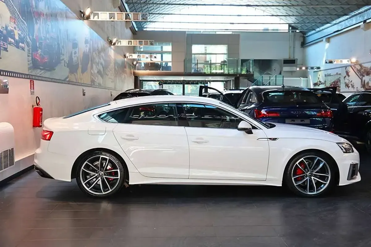 Usata Audi A5 Sportback S-Line 204 CV (150 kW) 2023 Bianco Utilitaria