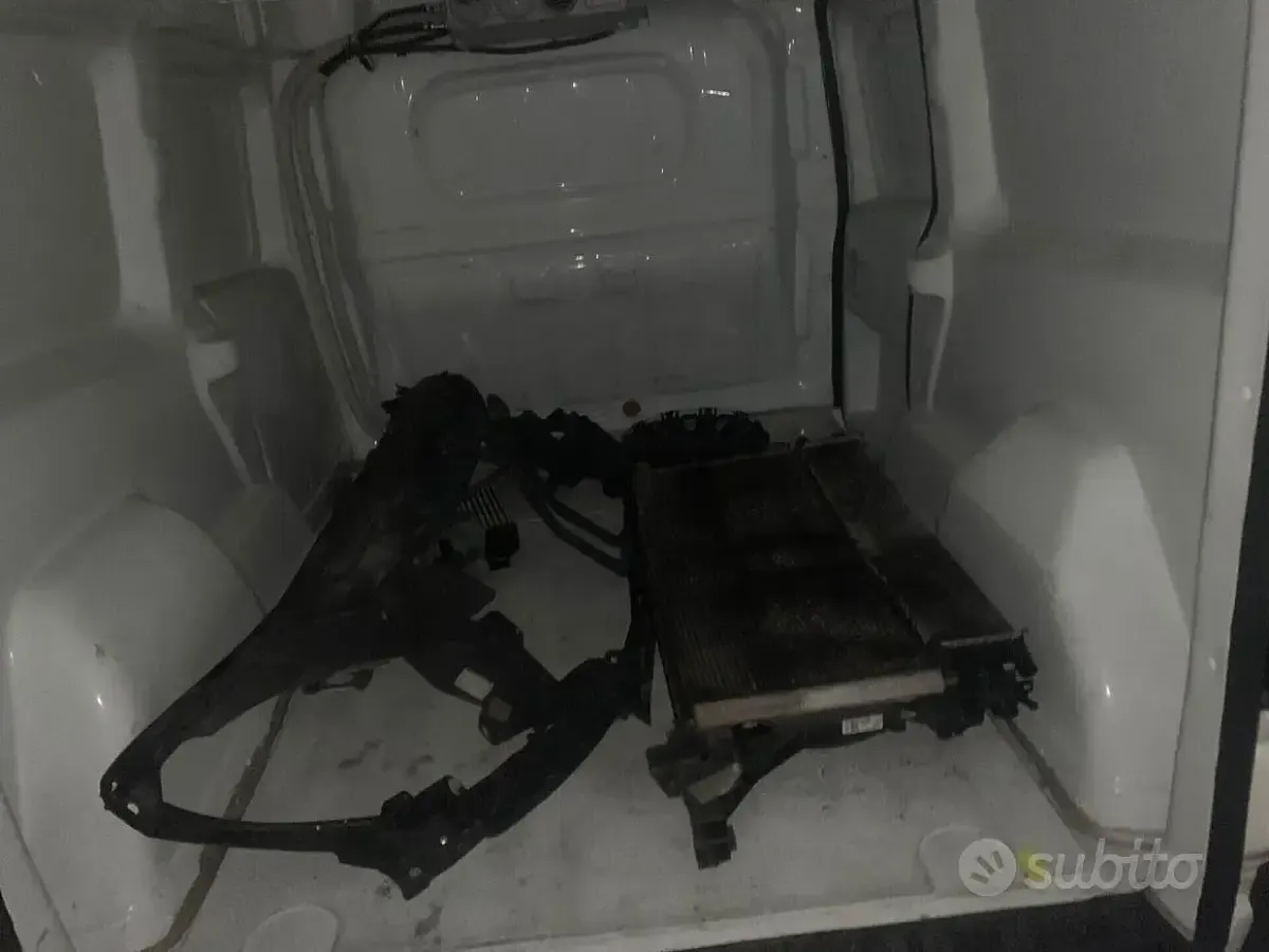 Usata Opel Combo 120 CV (88 kW) 2017 Bianco Monovolume