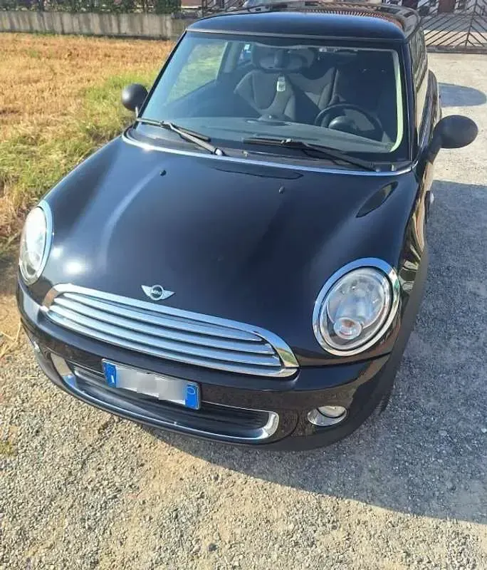 Usata Mini ONE 98 CV (72 kW) 2011 Utilitaria