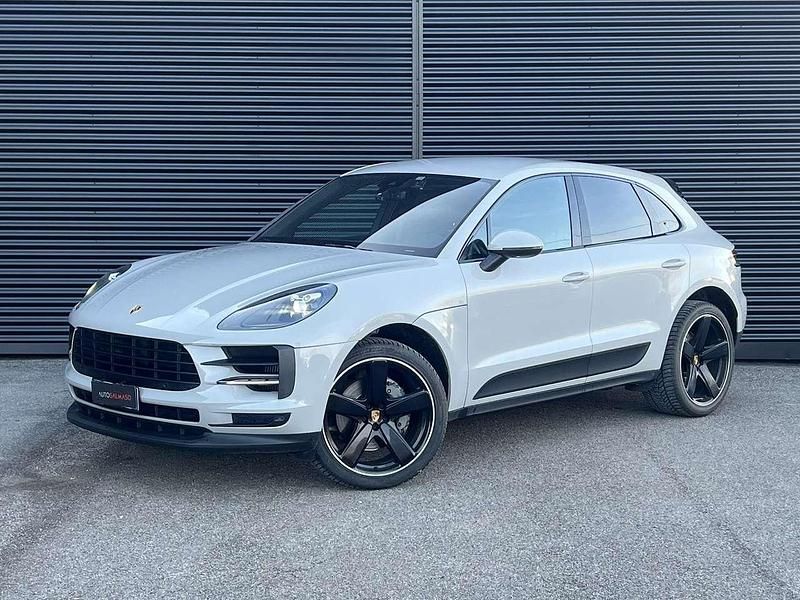 Usata Porsche Macan 354 CV (260 kW) 2020 Grigio gesso SUV