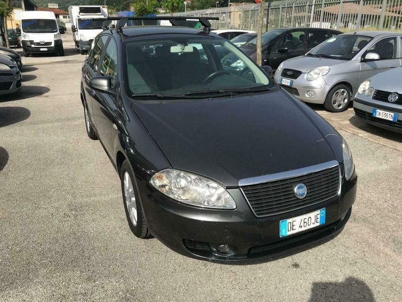 Venduto Fiat Croma Croma1.9 MJT Active auto usate in vendita Venduto Fiat Croma Croma1.9 MJT Active auto usate in vendita