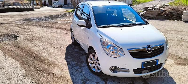 Usata Opel Agila 65 CV (47 kW) 2008 Bianco Utilitaria