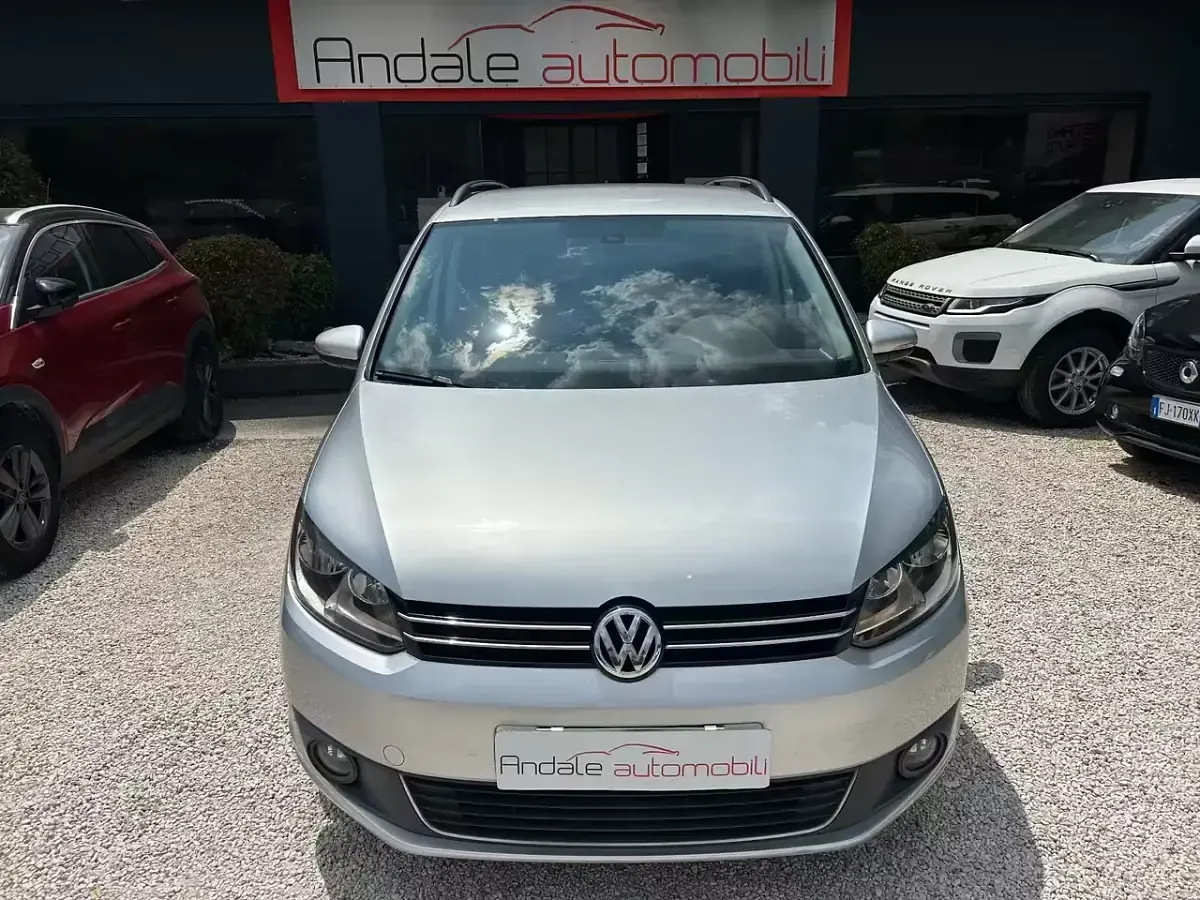 Usata VW Touran Comfortline 105 CV (77 kW) 2015 Argento Monovolume