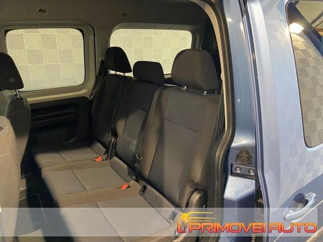 Usata VW Caddy Maxi Comfortline 110 CV (80 kW) 2018 Blu Monovolume