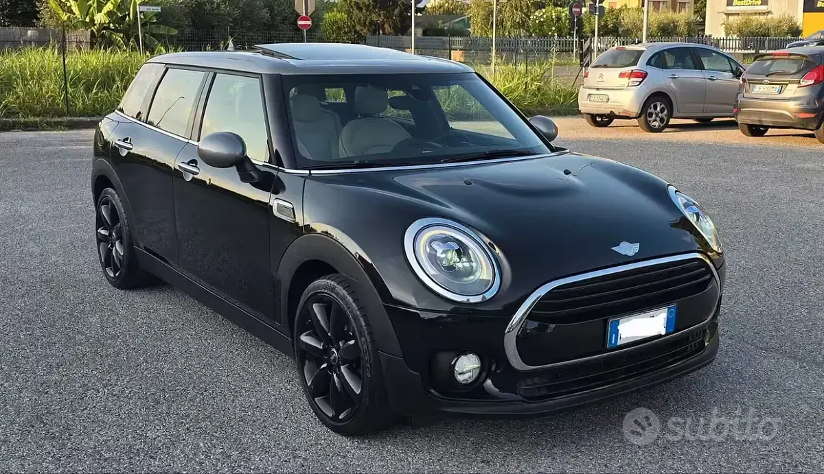 Usata Mini Cooper 111 CV (81 kW) 2017 Nero Utilitaria