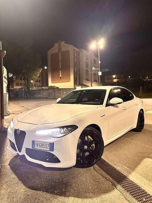 Usata Alfa Romeo Giulia Veloce 211 CV (155 kW) 2018 Berlina