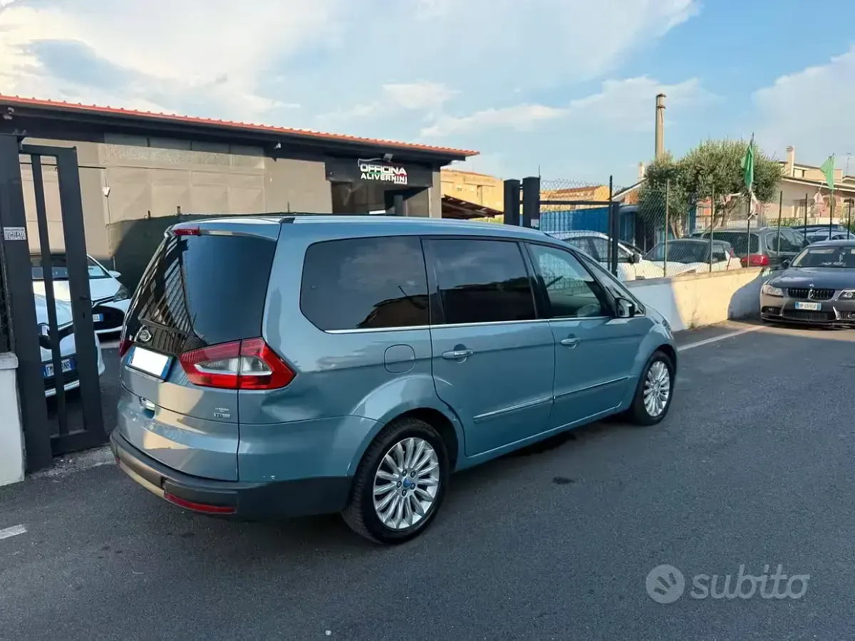 Usata Ford Galaxy Titanium 163 CV (119 kW) 2010 Bluazzurro Monovolume