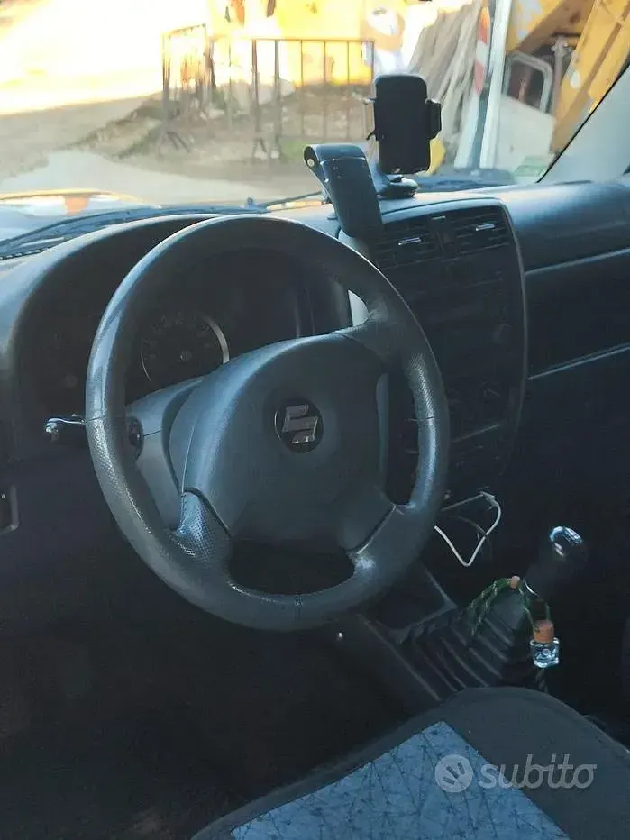 Usata Suzuki Jimny 86 CV (63 kW) 2009 SUV