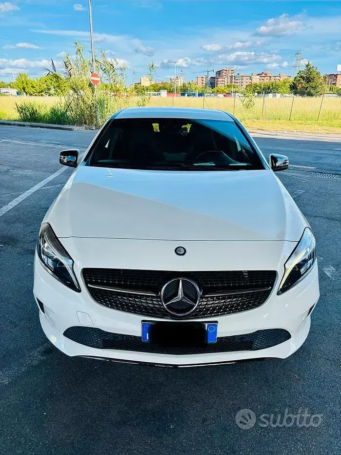 Usata Mercedes 200 Night 136 CV (100 kW) 2018 Bianco Berlina