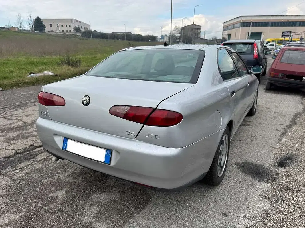 Usata Alfa Romeo 166 Distinctive 150 CV (110 kW) 2002 Berlina