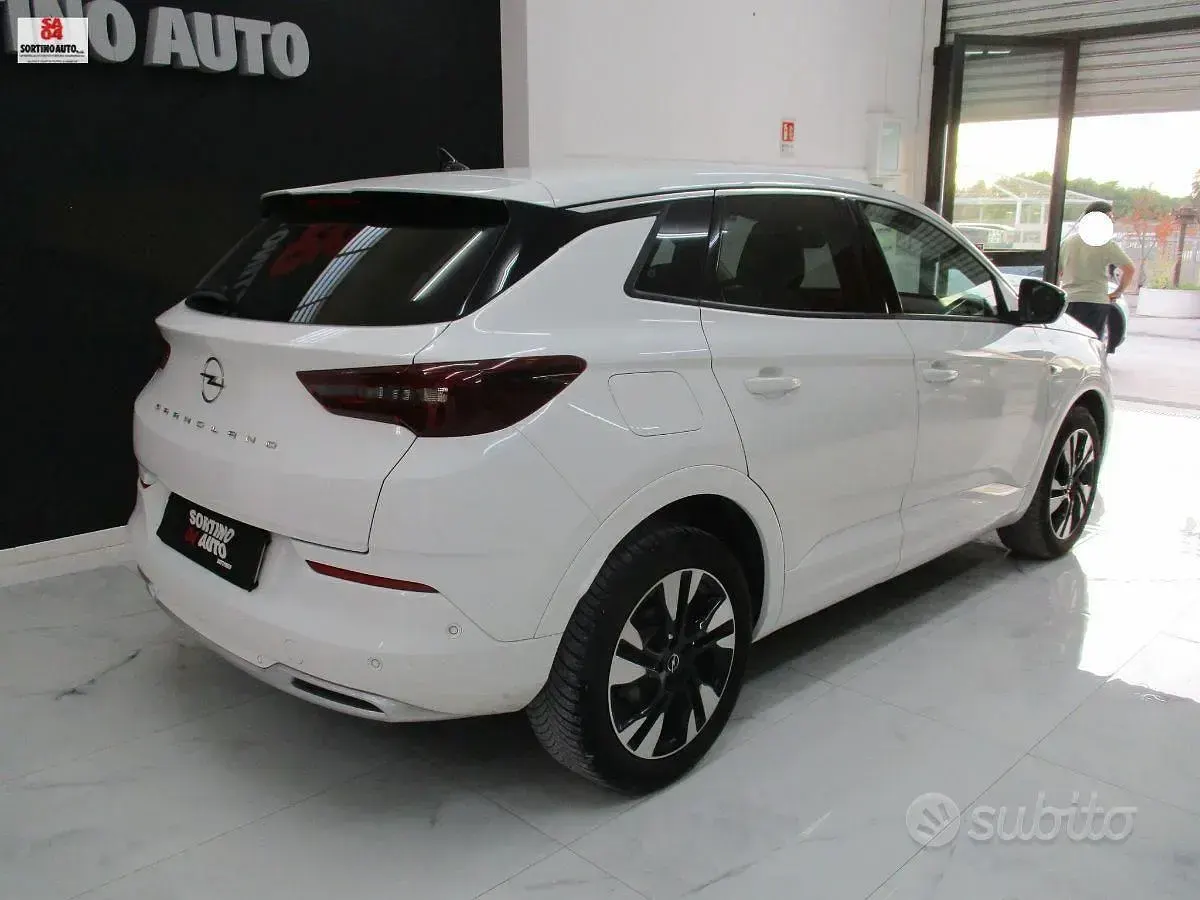 Usata Opel Grandland X Business Elegance 131 CV (96 kW) 2022 Bianco SUV