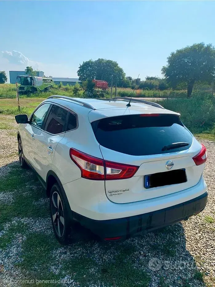 Usata Nissan Qashqai 131 CV (96 kW) 2017 Bianco SUV