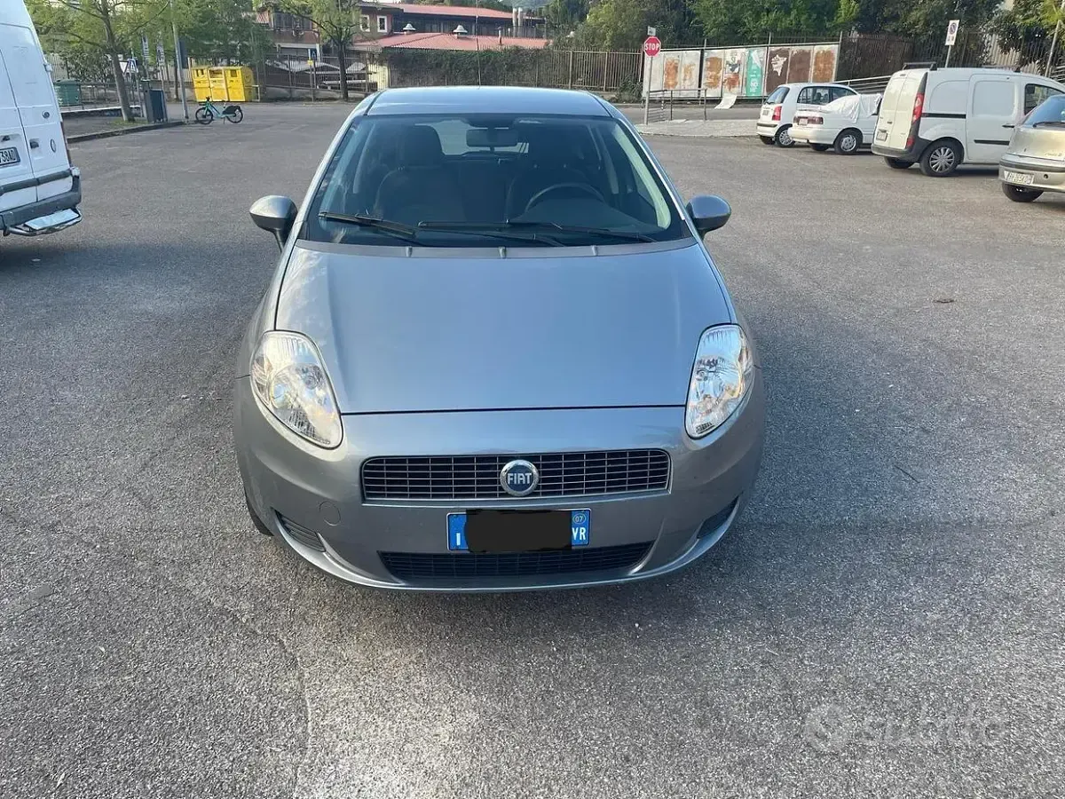 Usata Fiat Grande Punto 2007 Grigio Utilitaria