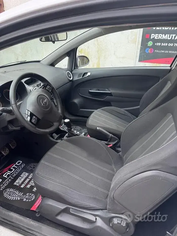 Usata Opel Corsa 85 CV (62 kW) 2012 Bianco Utilitaria