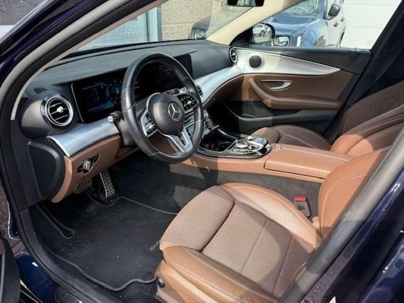 Blu/azzurro Usata 2019 Mercedes E200 Tre volumi | 23.750 € (Ottimo prezzo) - Immagine 1/4