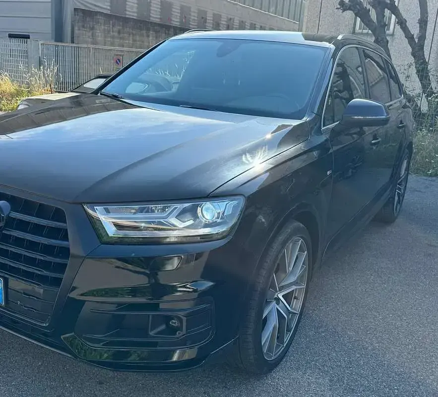 Usata Audi Q7 Business Plus 272 CV (200 kW) 2017 Nero SUV