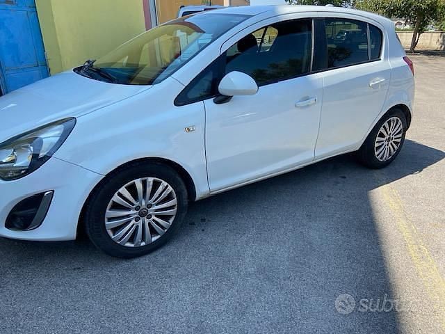 Usata Opel Corsa 2013 Bianco Utilitaria