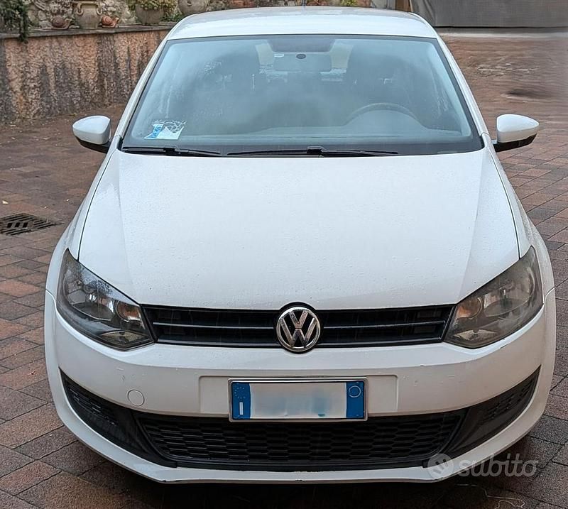 Usata VW Polo Trendline 75 CV (55 kW) 2011 Bianco Utilitaria