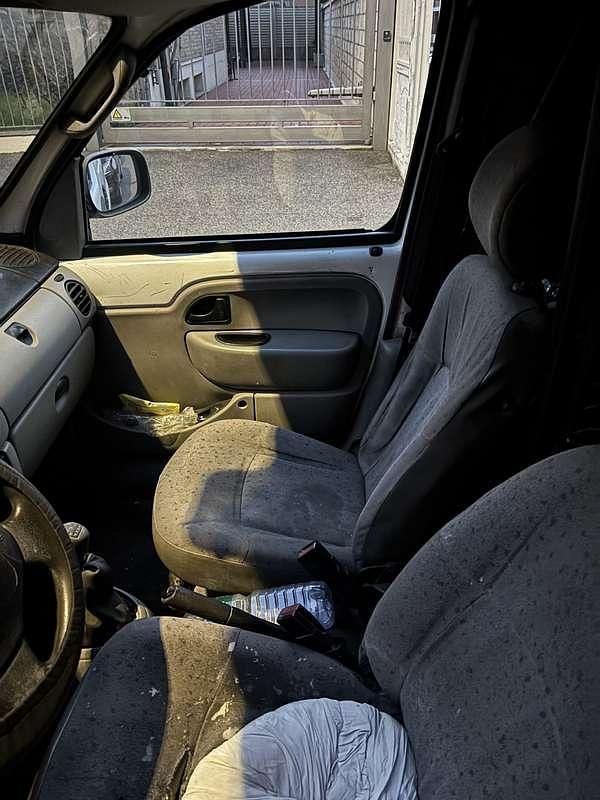 Usata Renault Kangoo 88 CV (64 kW) 2003 Bianco Monovolume