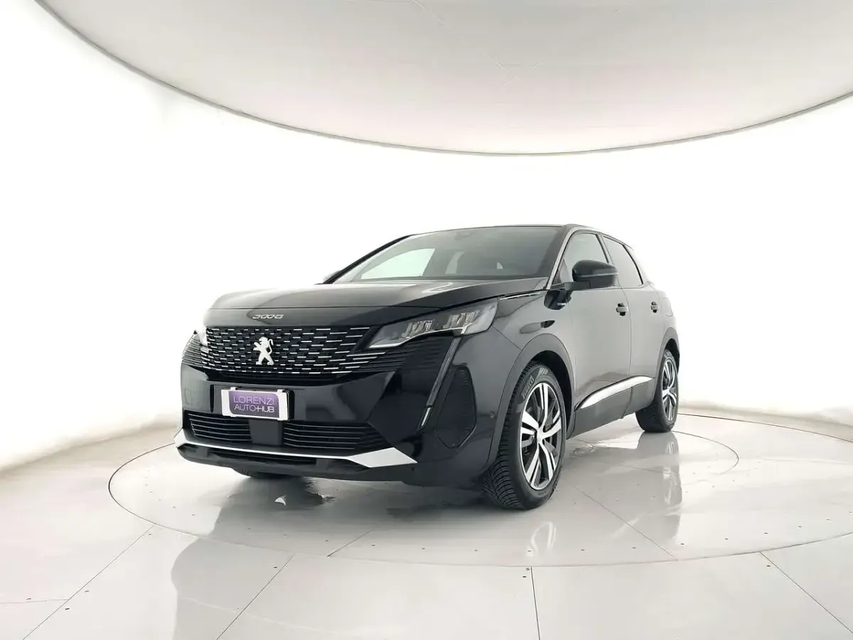 Usata Peugeot 3008 Allure 181 CV (133 kW) 2022 Nero metallizzato SUV