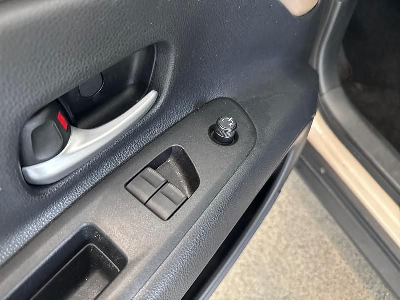 Usata Toyota Aygo Trend 72 CV (52 kW) 2025 Grigio Utilitaria