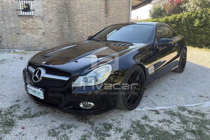 Usata Mercedes SL350 Chrome 316 CV (232 kW) 2009 Nero Cabrio