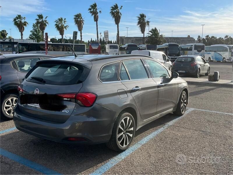 Usata Fiat Tipo 120 CV (88 kW) 2017 Grigio Station wagon