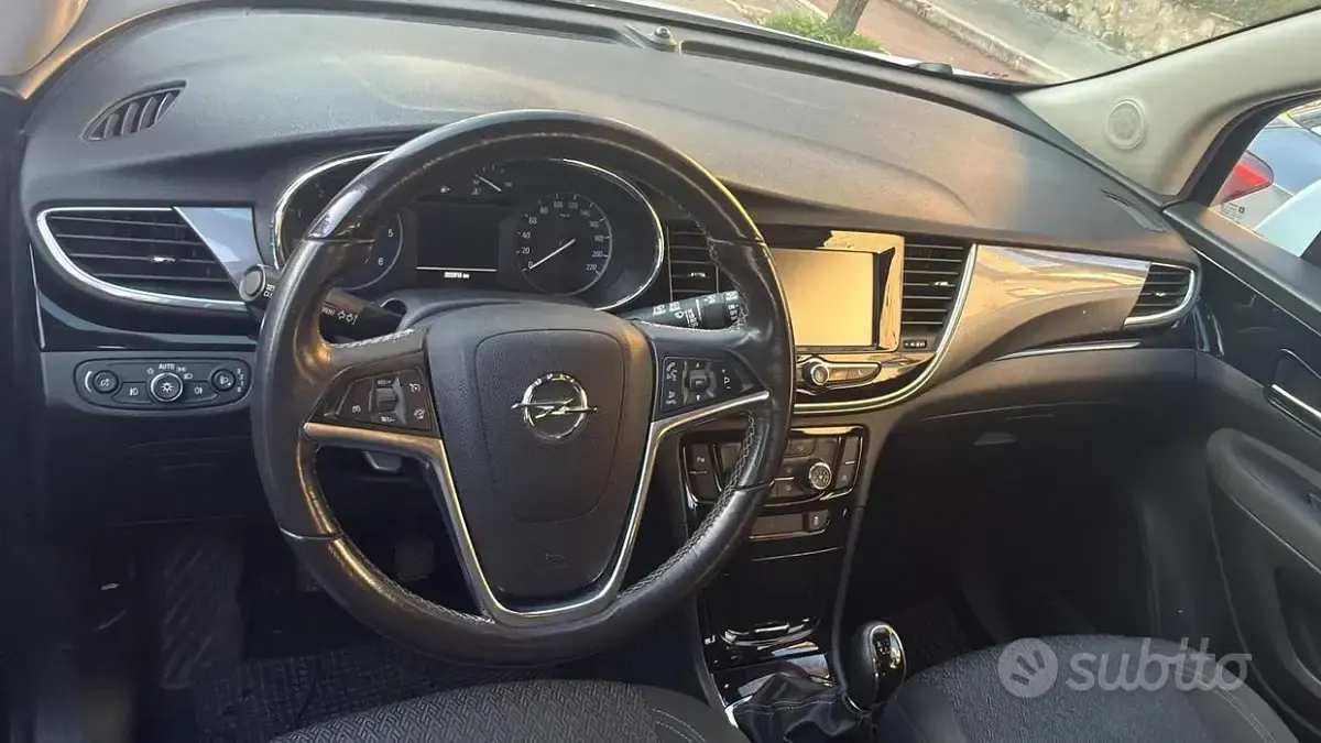 Usata Opel Mokka X 136 CV (100 kW) 2017 Bianco SUV
