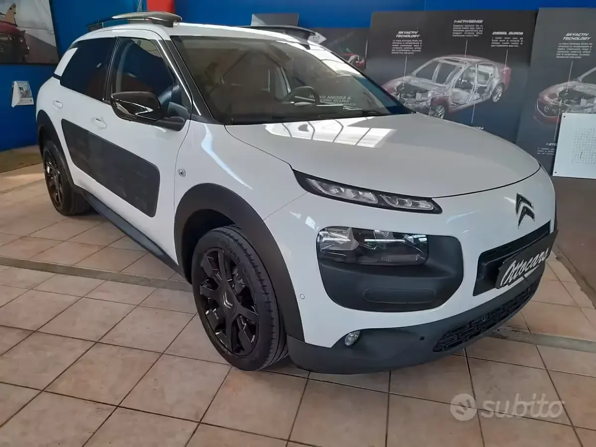 Usata Citroën C4 PureTech 82 CV (60 kW) 2017 Bianco SUV