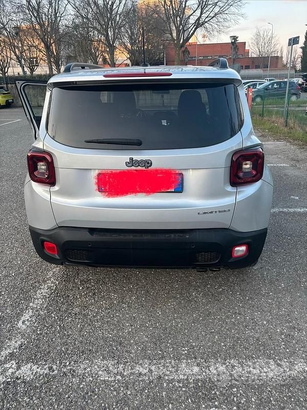 Usata Jeep Renegade Limited 140 CV (102 kW) 2015 SUV